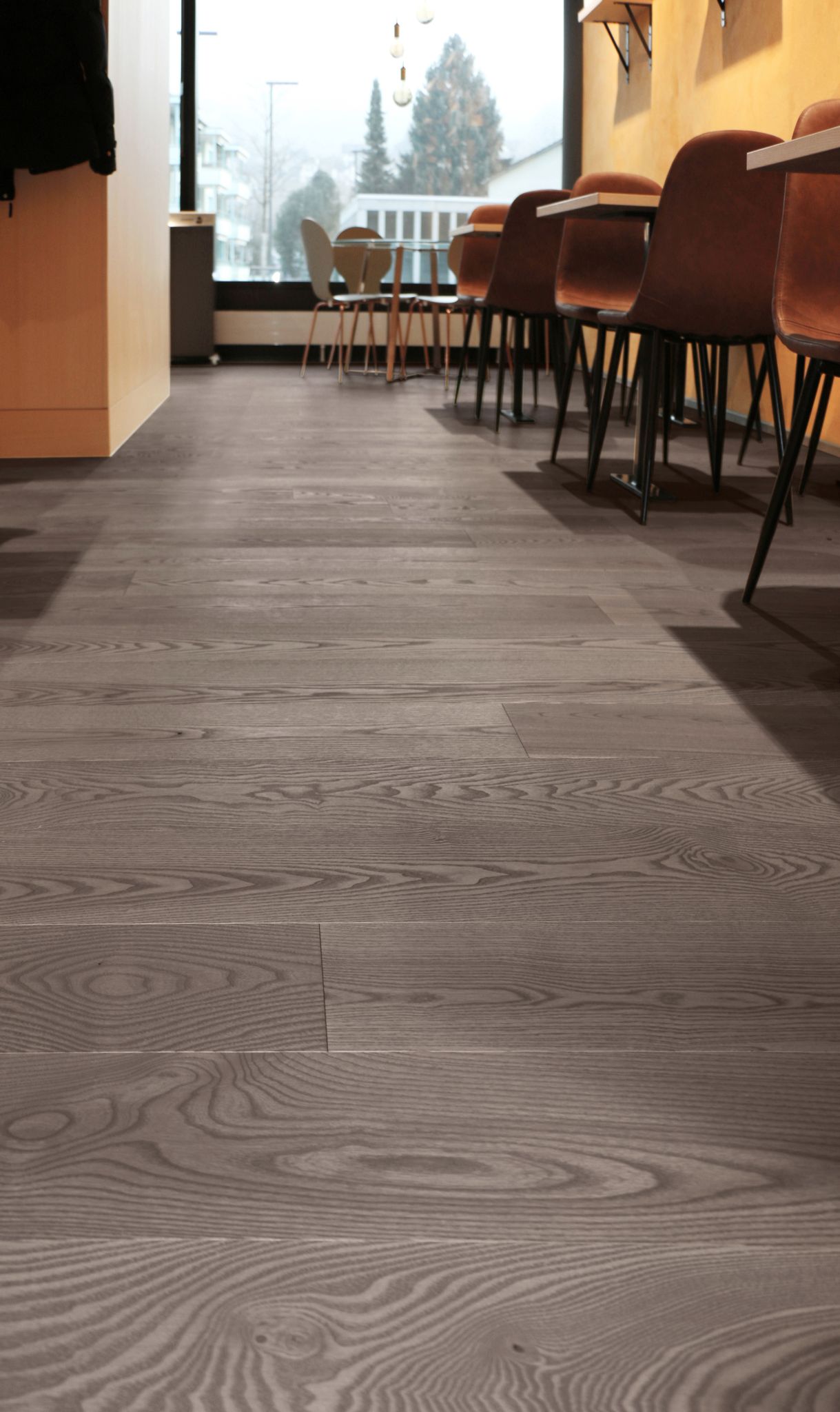 12830 CEEBBKA 00000029 copyright angela manser mafi.com